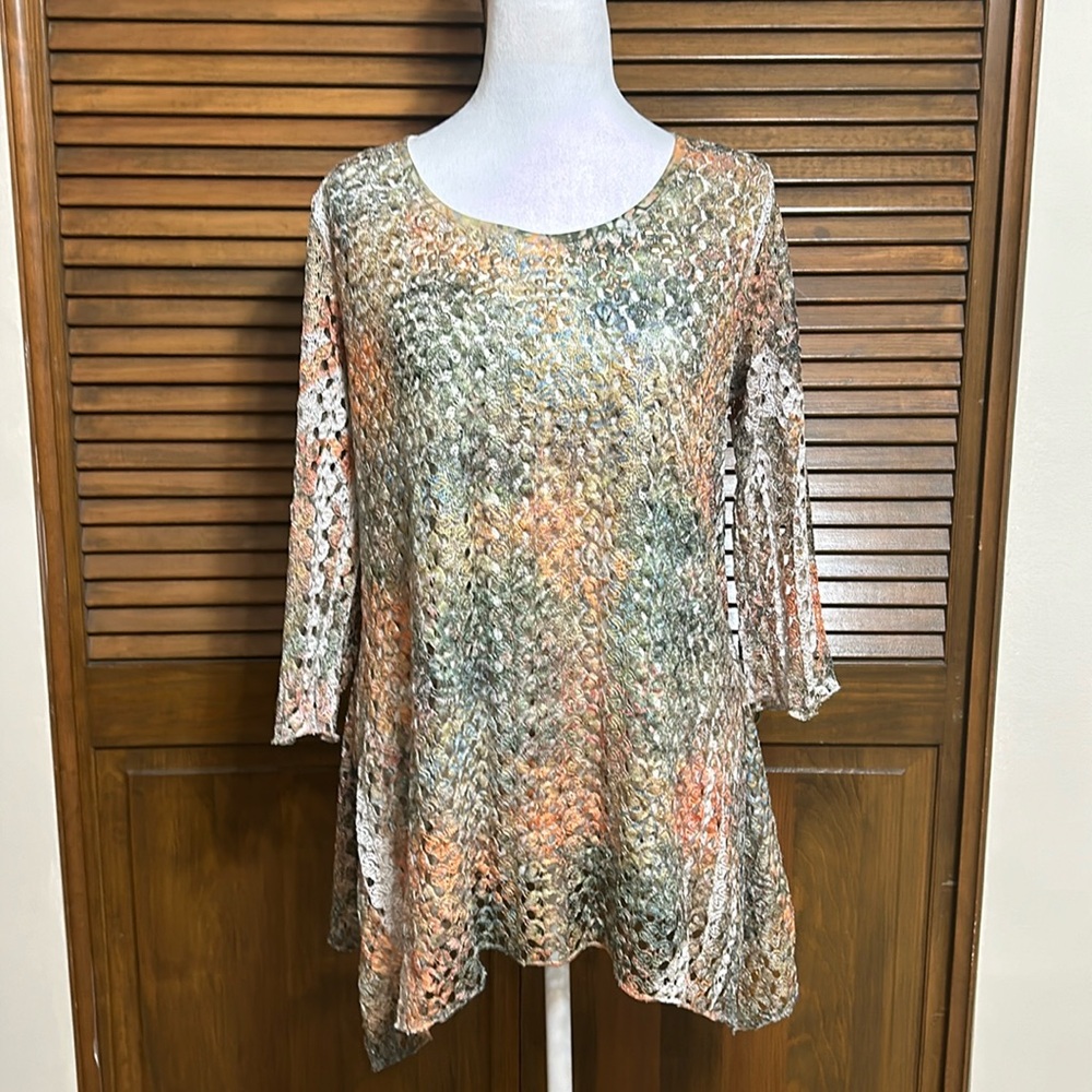 Frazzle Crocheted Overlay Lined 3/4 Sleeve Top Size L